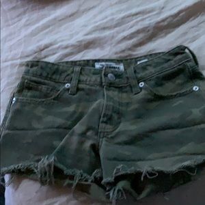 Lucky Brand camouflage demin shorts